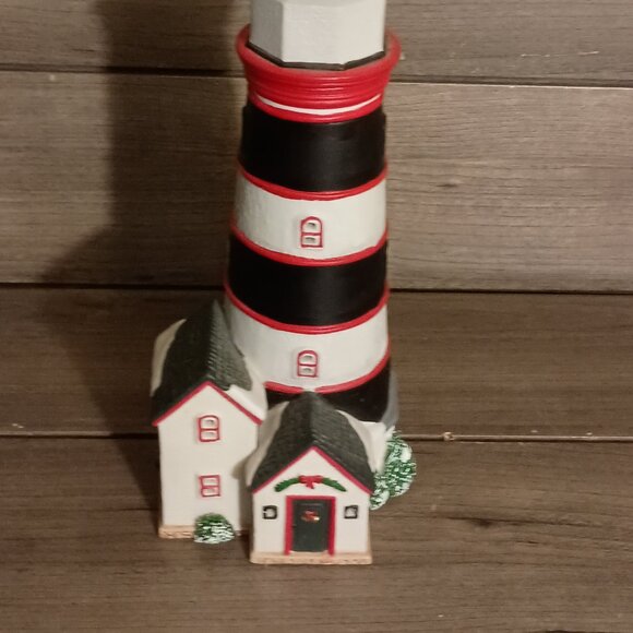 Vintage Lemax Christmas Village Plymouth Corners Lighthouse 1998 No Light Cord - Picture 3 of 10